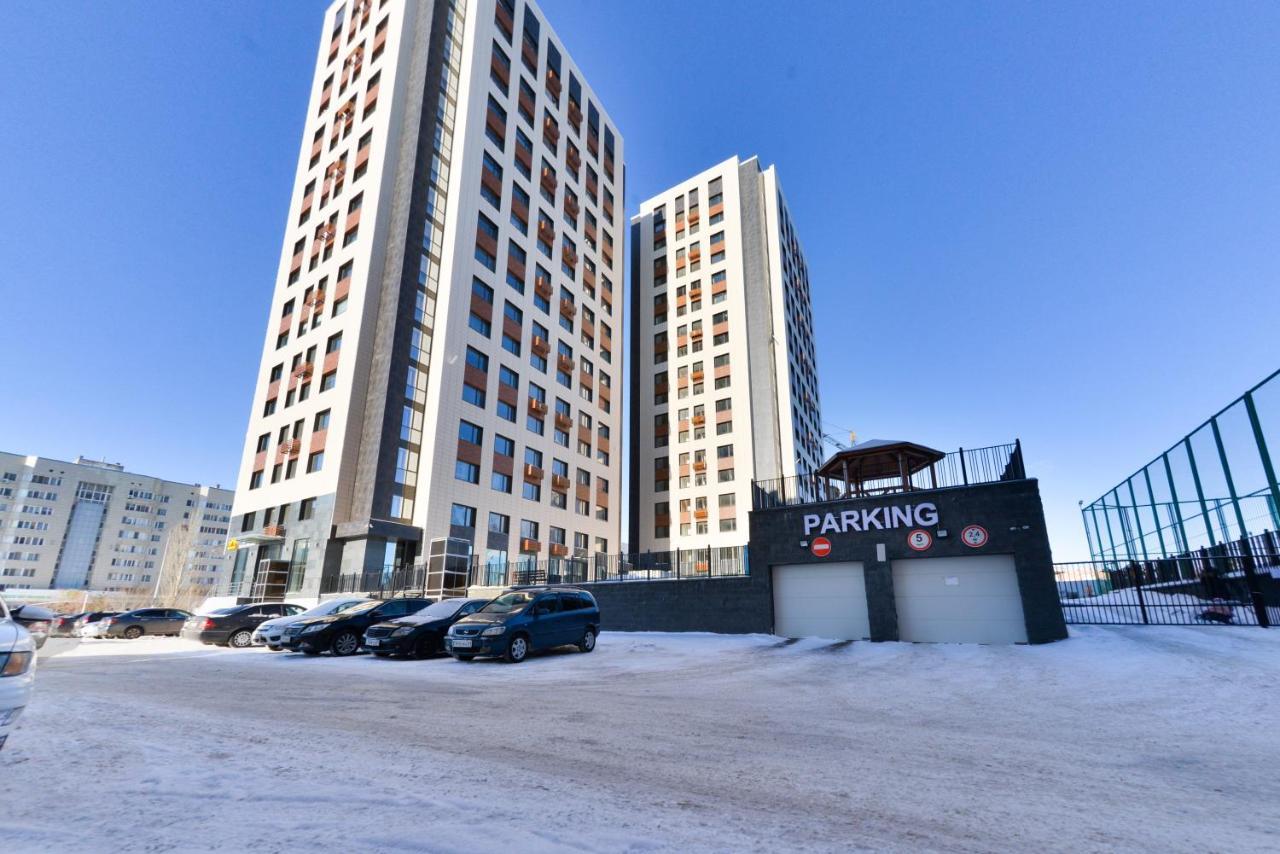 Ernaz Plus Apartments: Sauran-Towers Astana Buitenkant foto